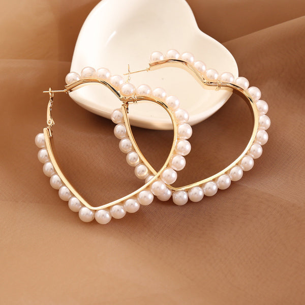 Women's temperament heart-shaped pearl earrings